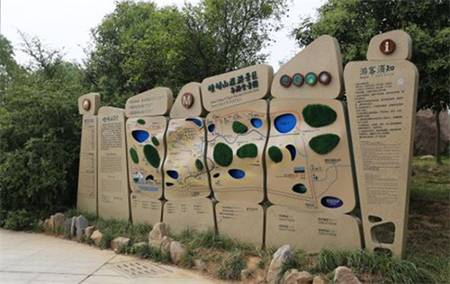 選擇河南標識標牌制作公司應該注意什么？